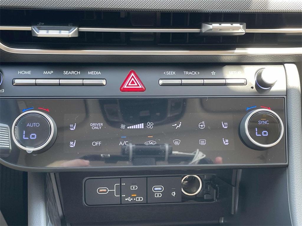 new 2025 Hyundai Sonata Hybrid car, priced at $39,910