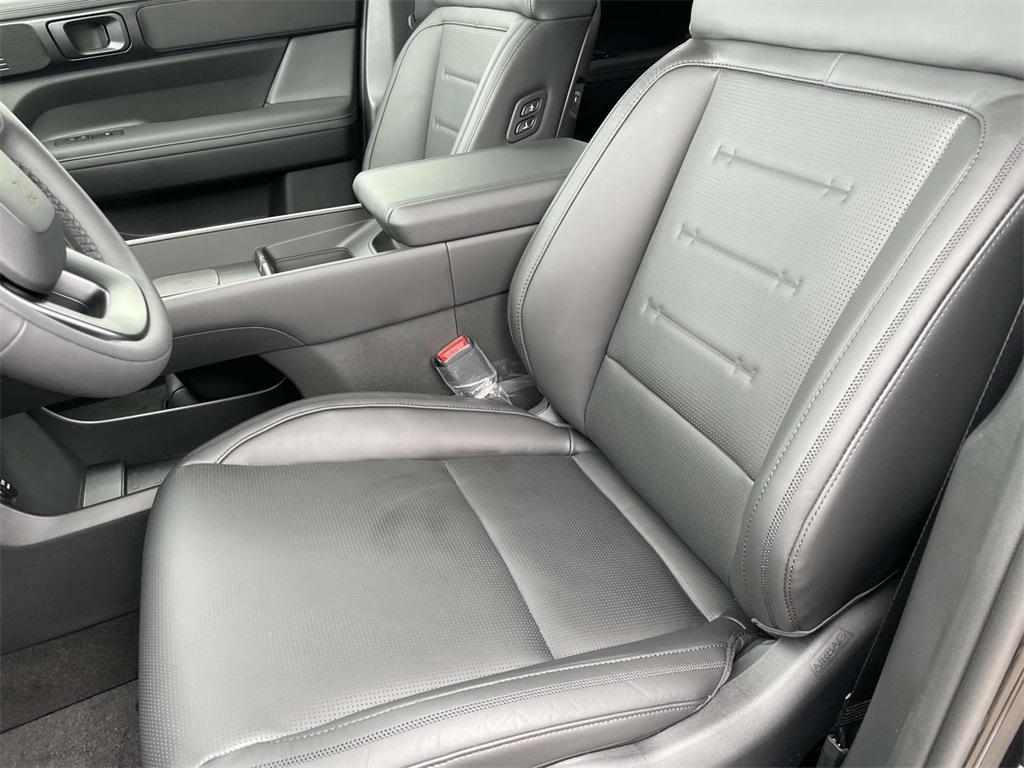 new 2025 Hyundai SANTA FE HEV car, priced at $50,205