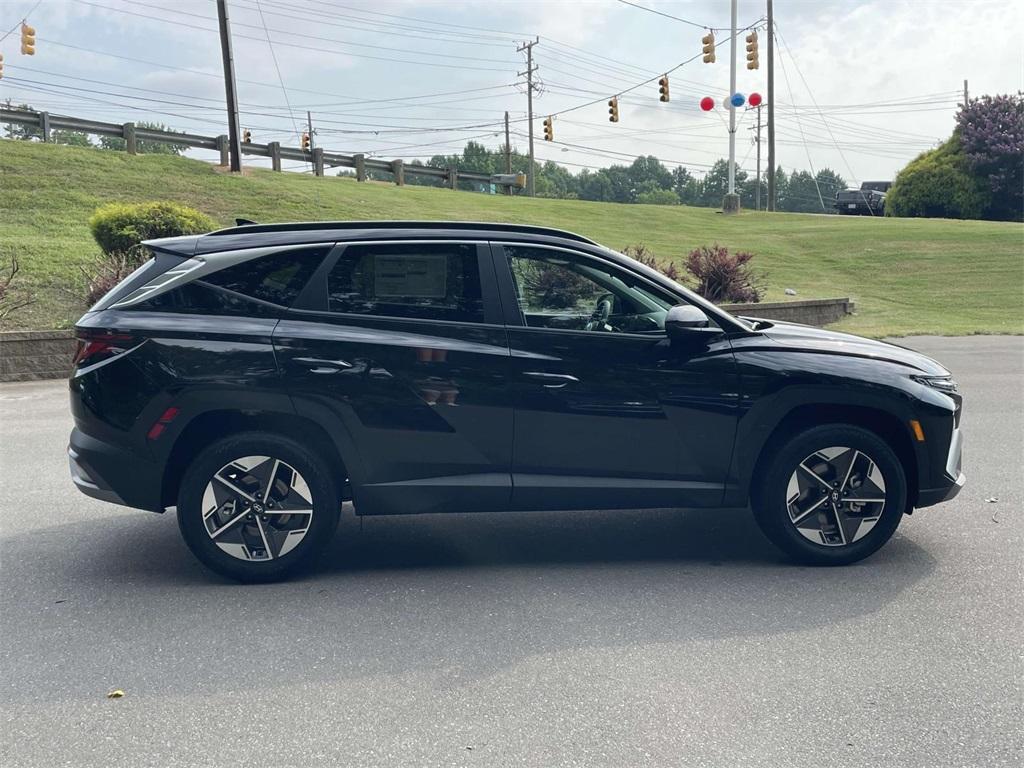 new 2025 Hyundai Tucson car, priced at $33,439