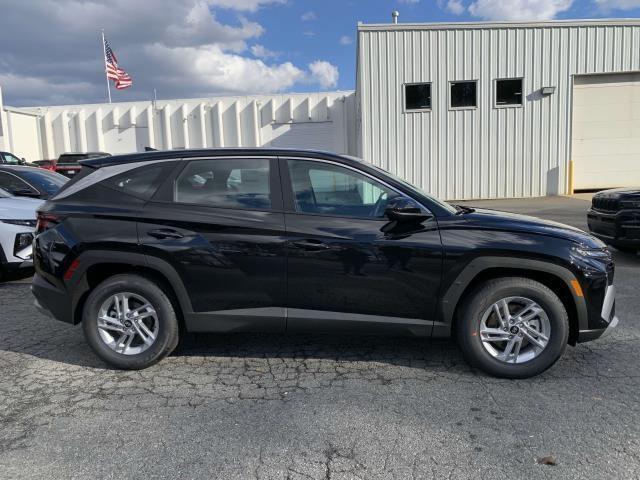 new 2025 Hyundai Tucson car, priced at $29,804