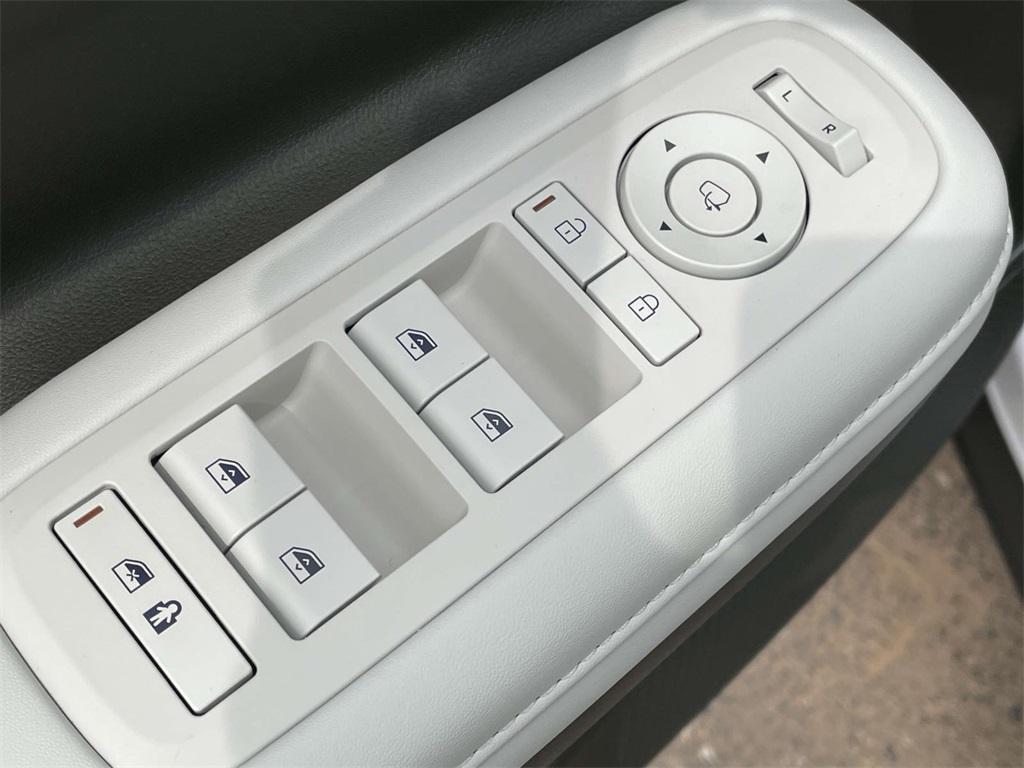 new 2025 Hyundai SANTA FE HEV car, priced at $51,209