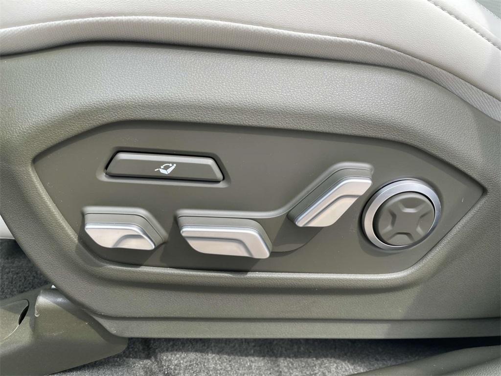 new 2025 Hyundai SANTA FE HEV car, priced at $51,209