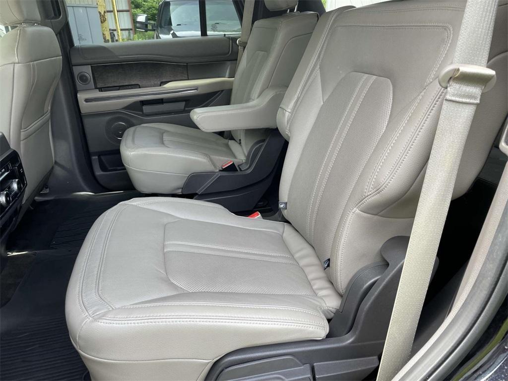 used 2019 Ford Expedition car, priced at $27,888