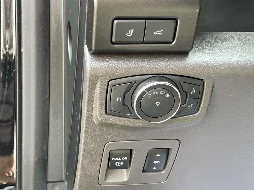used 2019 Ford Expedition car, priced at $27,888