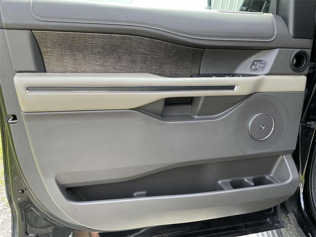 used 2019 Ford Expedition car, priced at $27,888