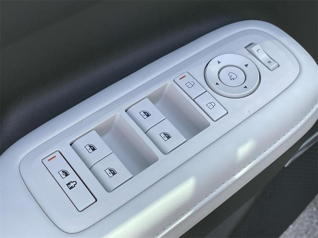 new 2025 Hyundai SANTA FE HEV car, priced at $49,061