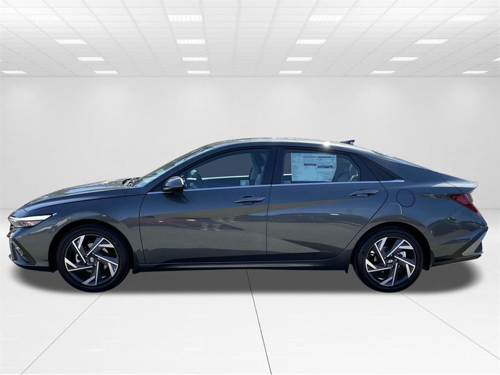 new 2025 Hyundai Elantra car, priced at $27,654