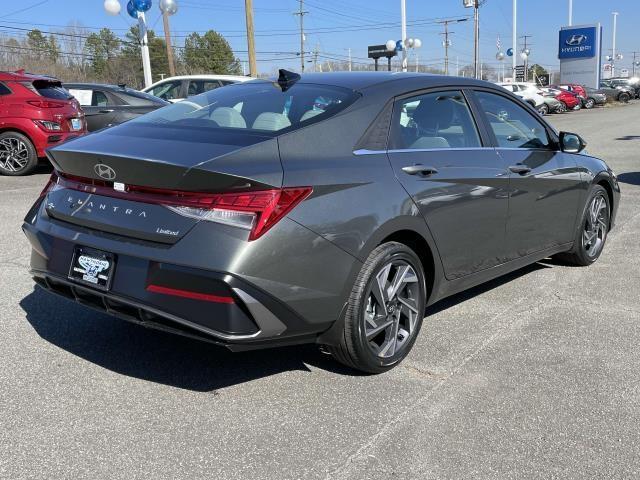 new 2025 Hyundai Elantra car, priced at $27,654