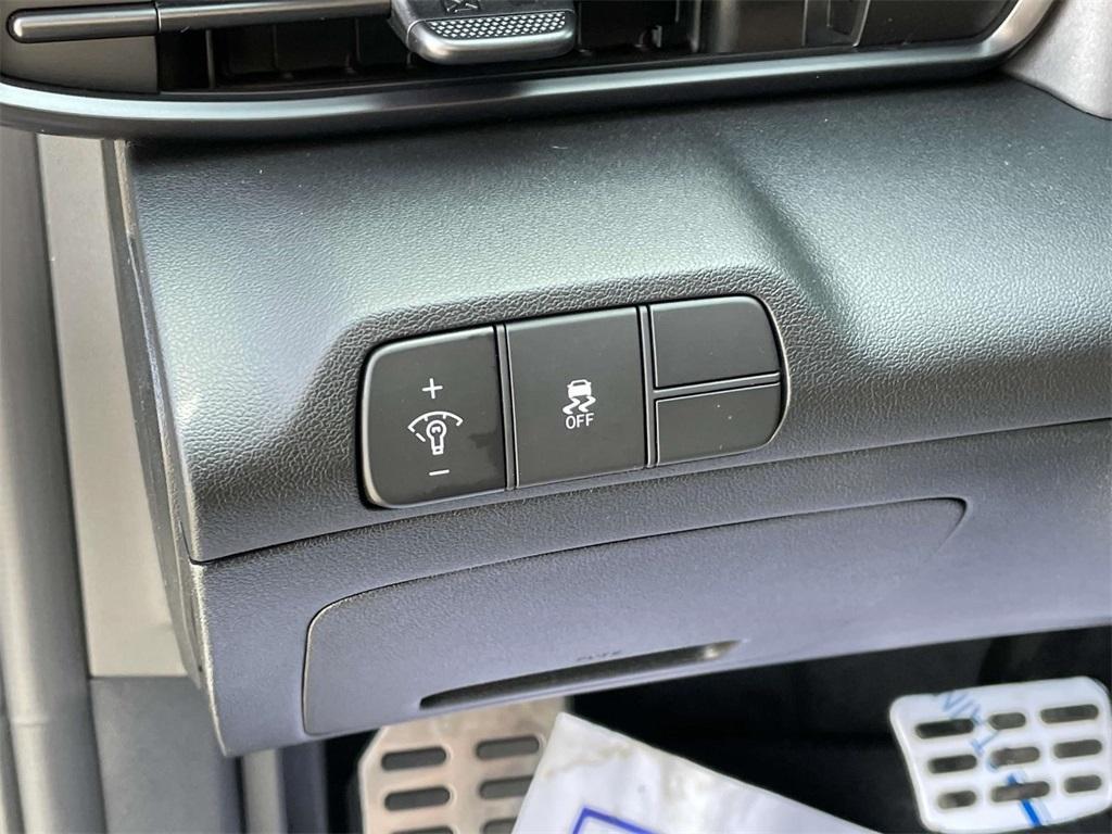 new 2025 Hyundai Elantra car, priced at $24,339