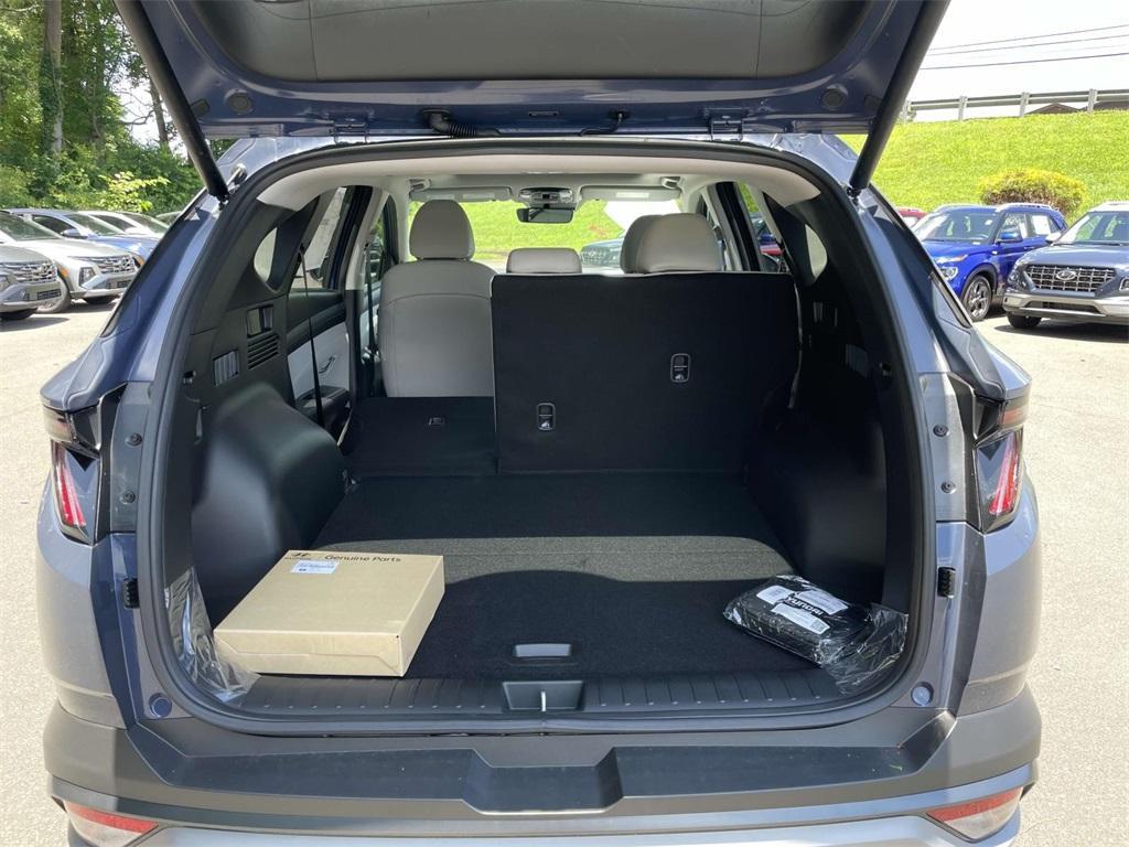 new 2025 Hyundai Tucson car, priced at $35,763