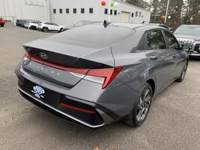 new 2025 Hyundai Elantra car, priced at $26,354