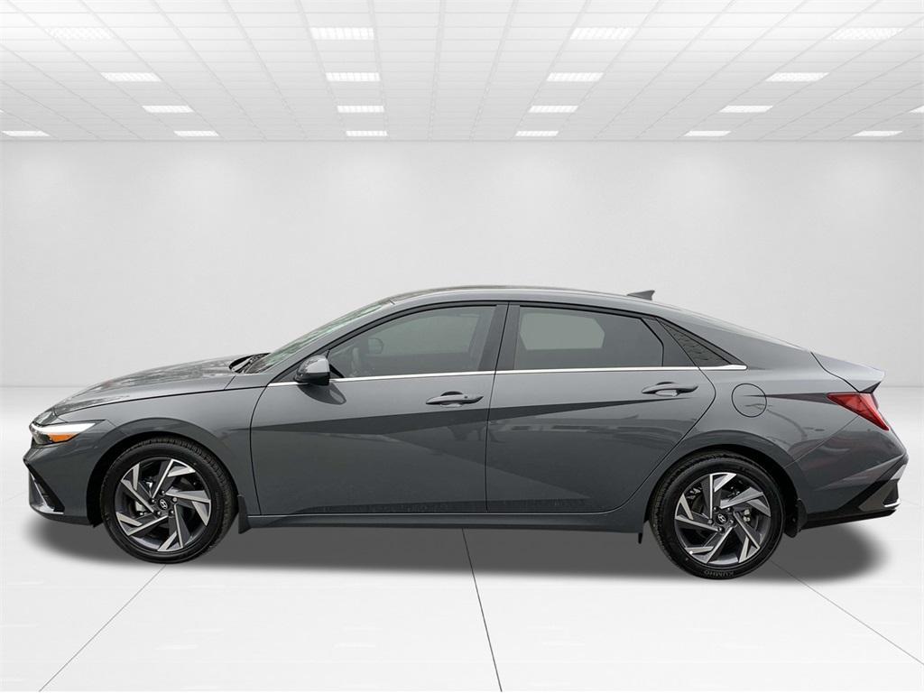 new 2025 Hyundai Elantra car, priced at $26,354