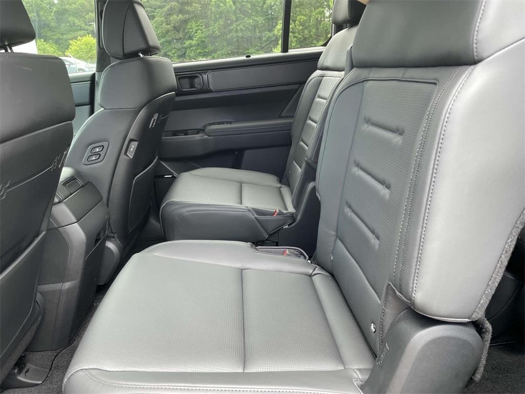 new 2025 Hyundai SANTA FE HEV car, priced at $48,999