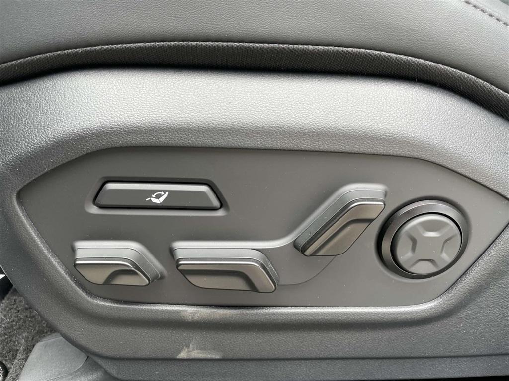 new 2025 Hyundai SANTA FE HEV car, priced at $48,999