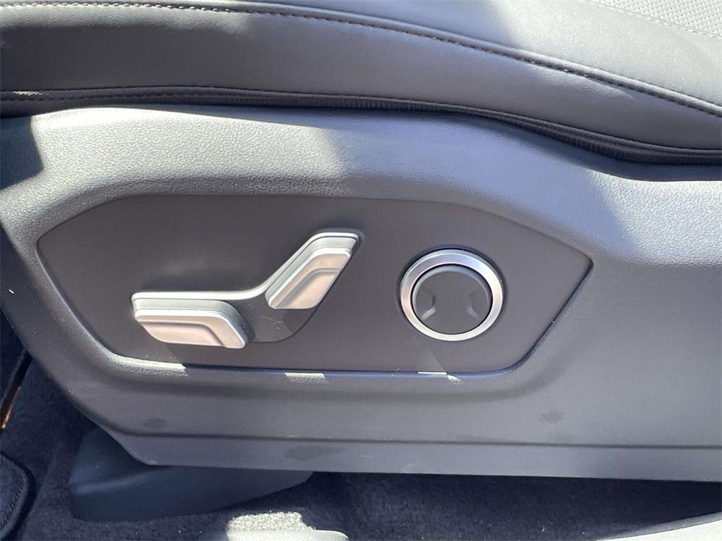 new 2025 Hyundai SANTA FE HEV car, priced at $36,820