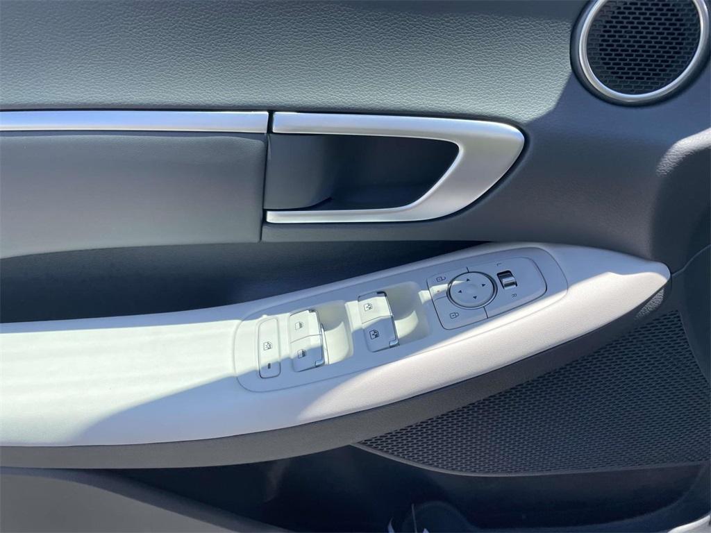 new 2025 Hyundai Sonata car, priced at $28,770