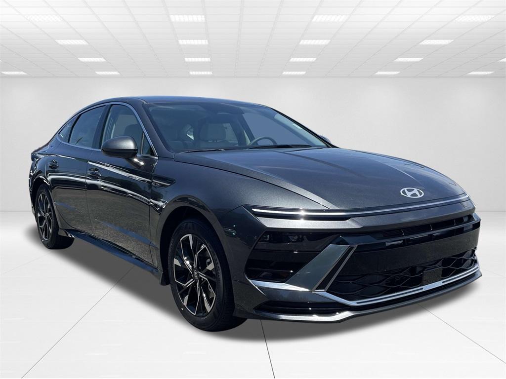 new 2025 Hyundai Sonata car, priced at $28,770