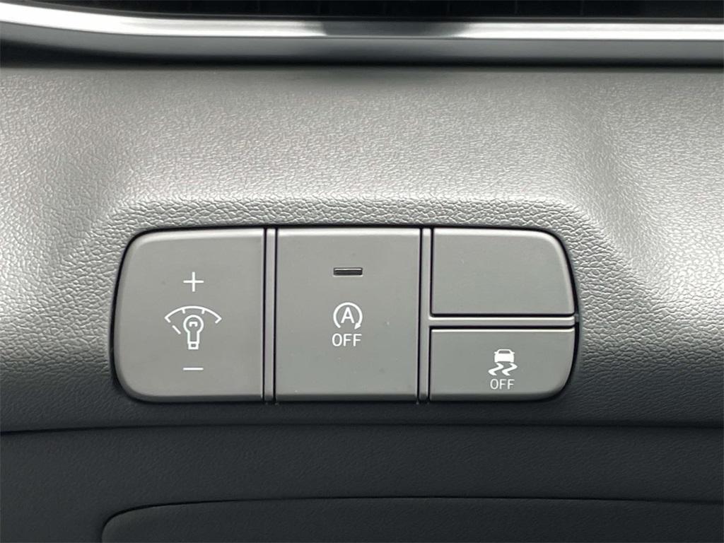 new 2025 Hyundai Elantra car, priced at $24,105