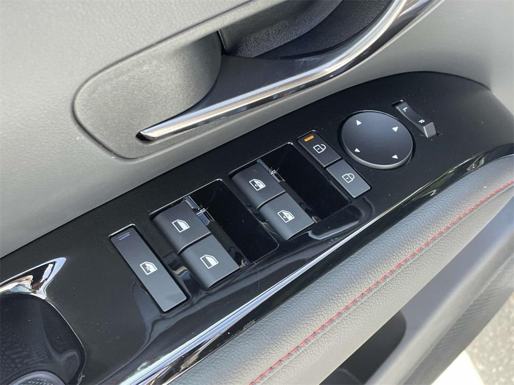 new 2025 Hyundai TUCSON Hybrid car, priced at $40,457