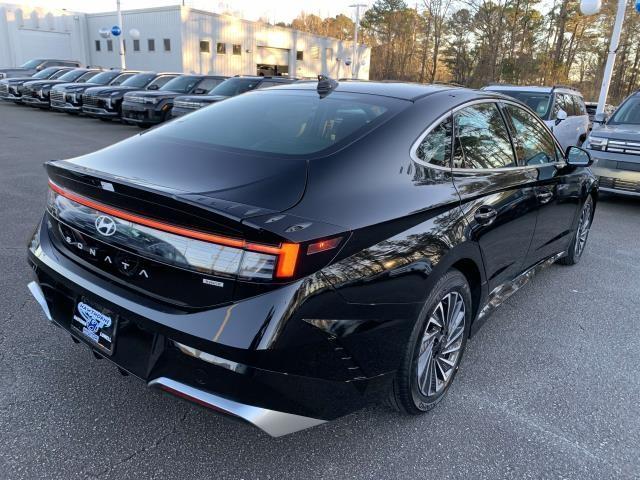 new 2025 Hyundai Sonata Hybrid car, priced at $31,661