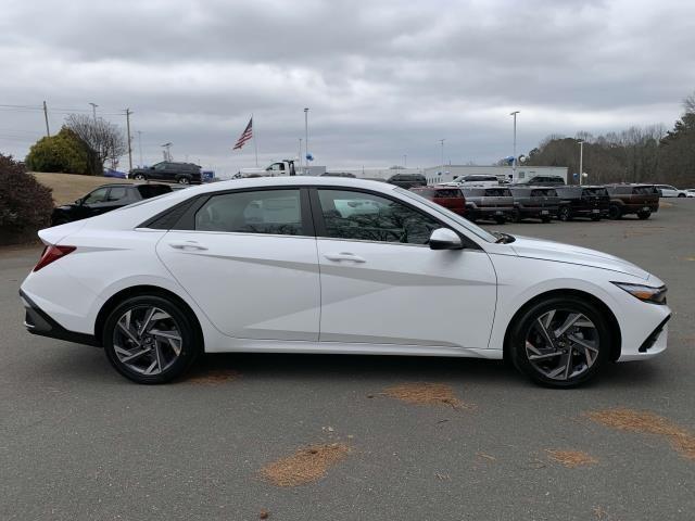 new 2025 Hyundai Elantra car, priced at $27,776