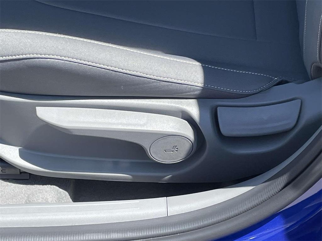 new 2025 Hyundai Elantra car, priced at $24,358