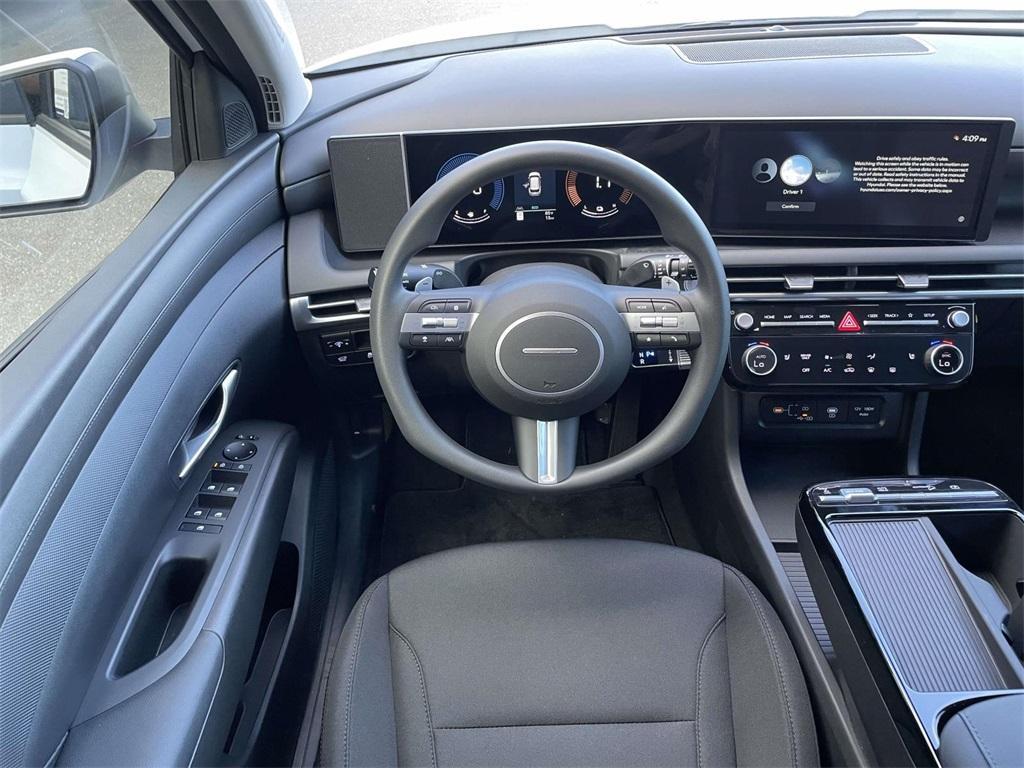 new 2026 Hyundai TUCSON Hybrid car, priced at $36,111