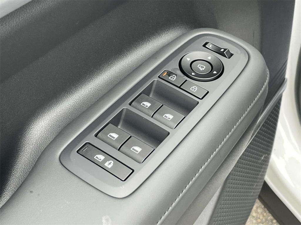 new 2025 Hyundai SANTA FE HEV car, priced at $44,669