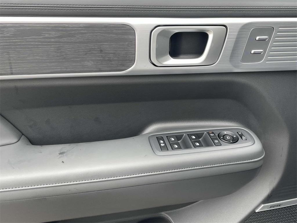 new 2025 Hyundai SANTA FE HEV car, priced at $44,669