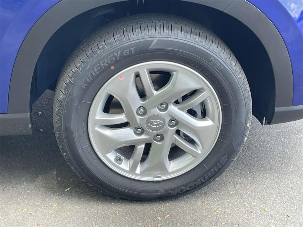new 2025 Hyundai Venue car, priced at $21,674
