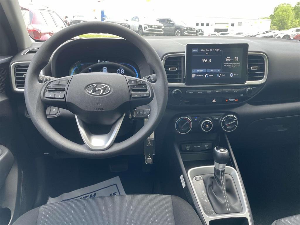 new 2025 Hyundai Venue car, priced at $21,674