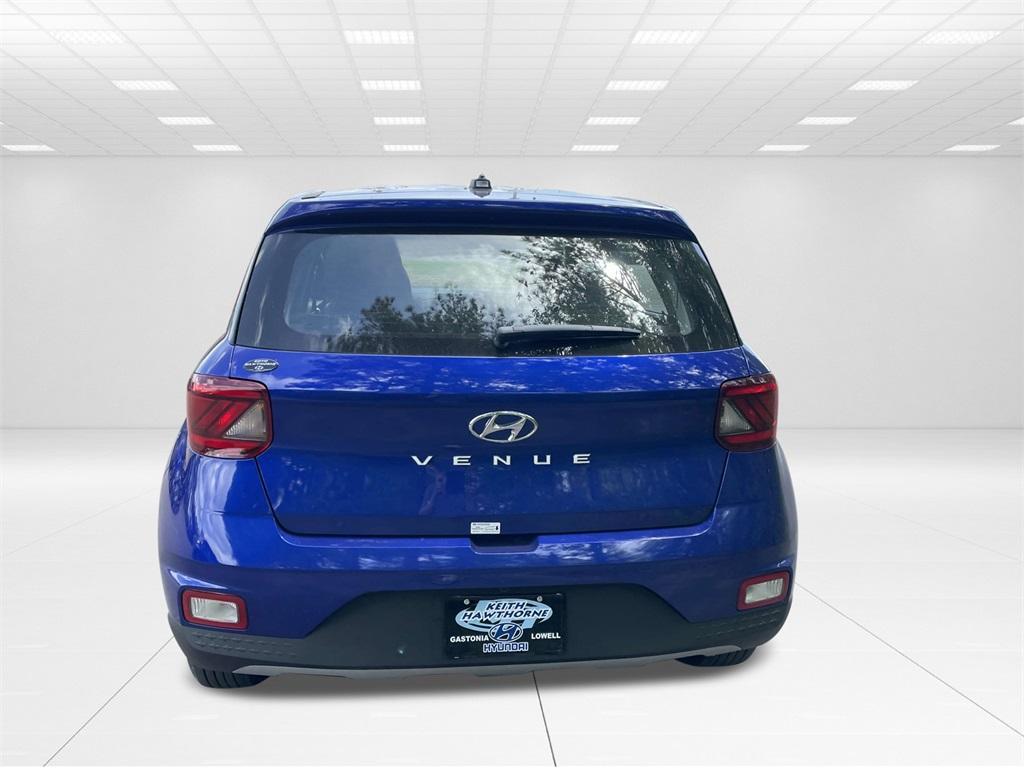 new 2025 Hyundai Venue car, priced at $21,674