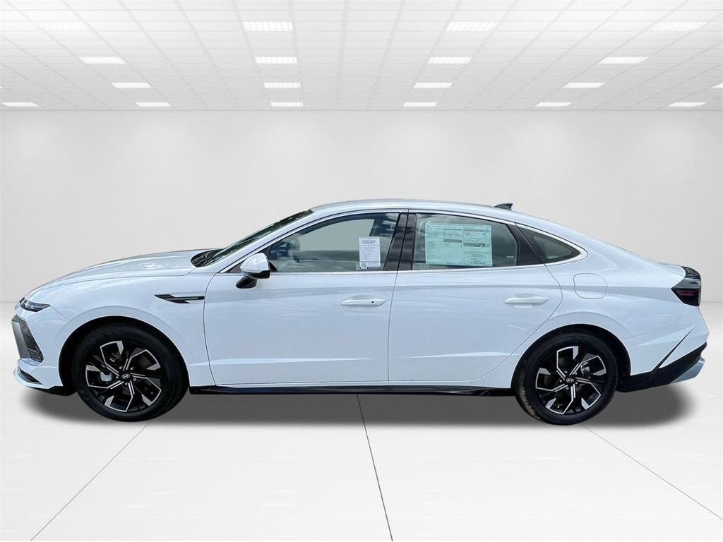 new 2025 Hyundai Sonata car, priced at $28,757