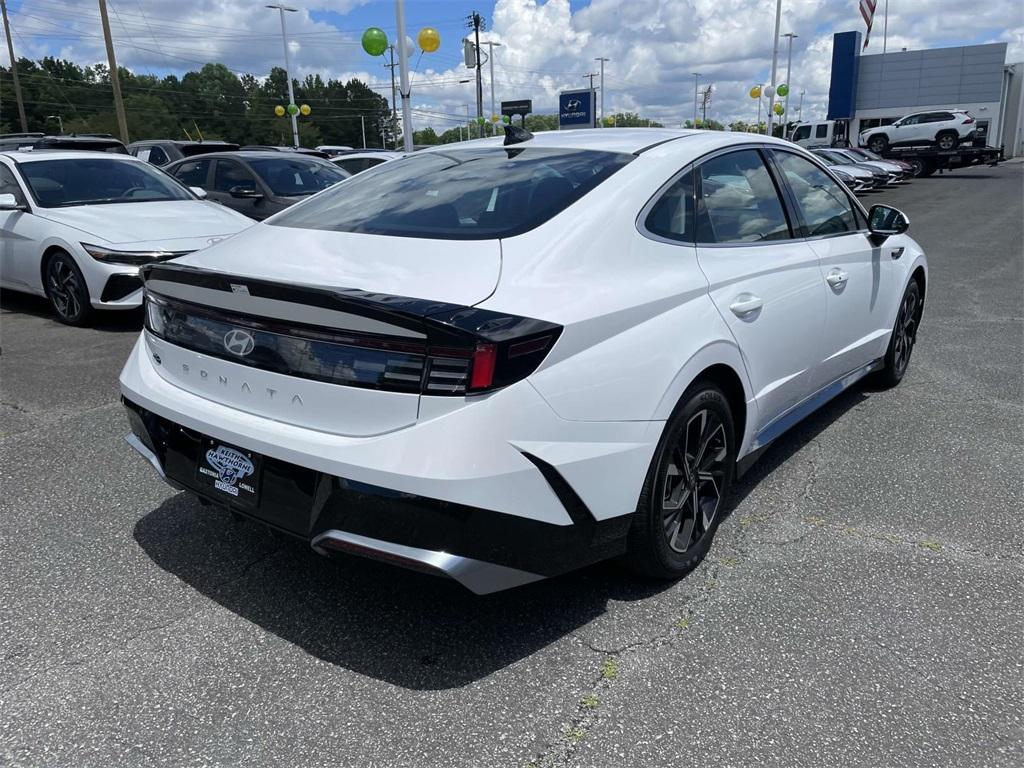new 2025 Hyundai Sonata car, priced at $28,757