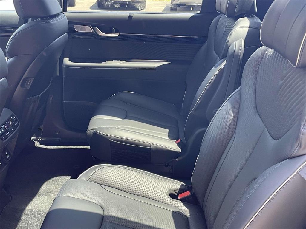 new 2025 Hyundai Palisade car, priced at $53,320