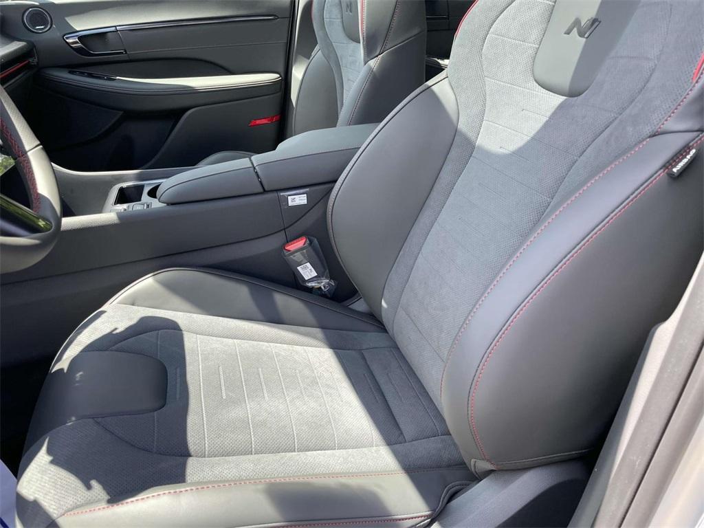 new 2025 Hyundai Sonata car, priced at $36,878