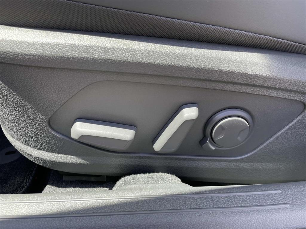 new 2025 Hyundai Sonata car, priced at $36,878