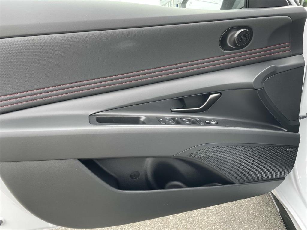 new 2025 Hyundai Elantra car, priced at $29,929