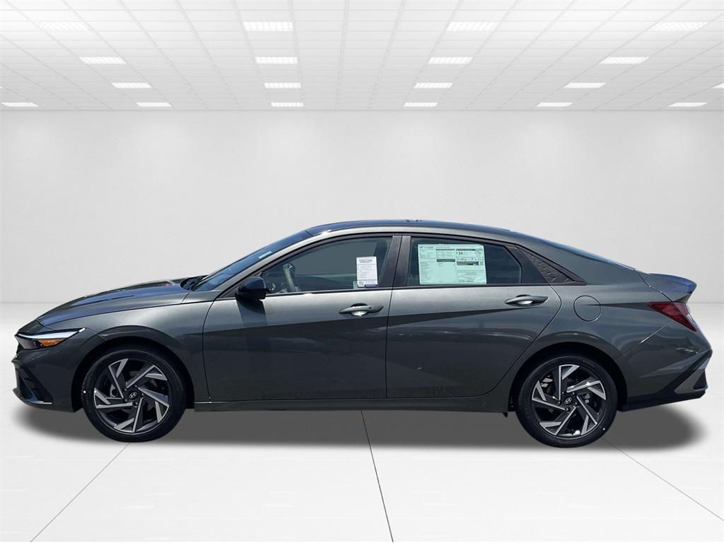 new 2025 Hyundai Elantra car, priced at $24,358