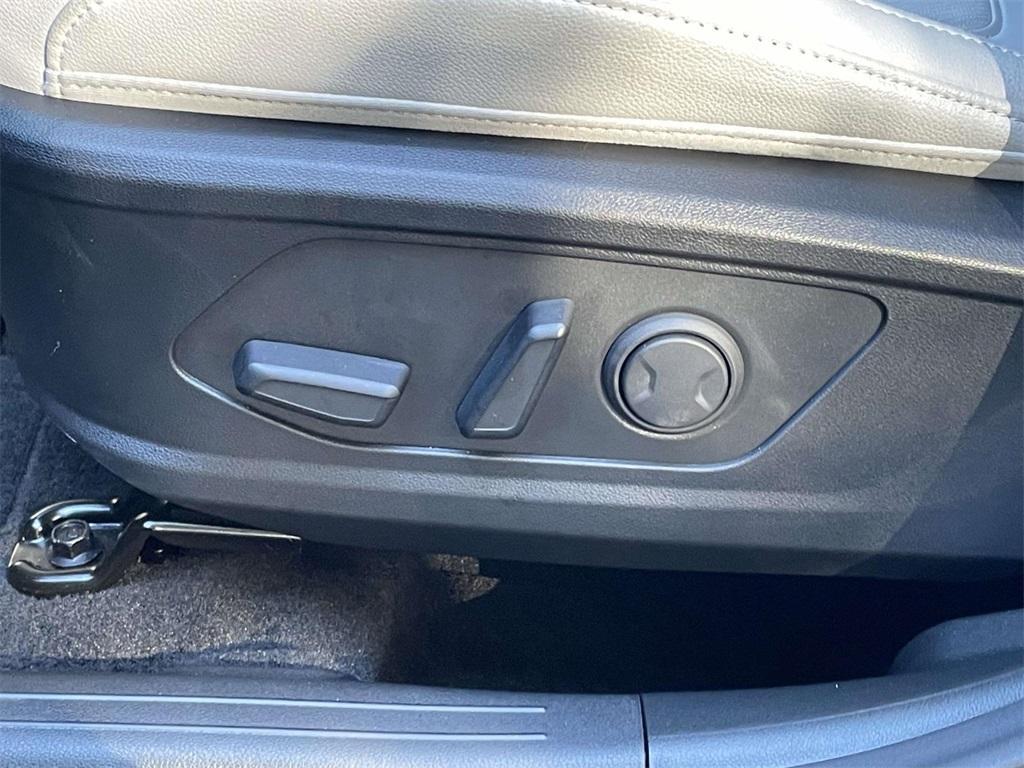 used 2025 Hyundai SANTA CRUZ car, priced at $28,781