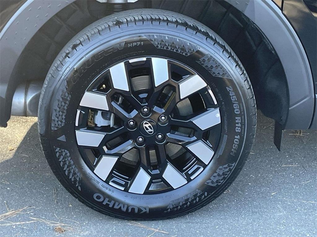 used 2025 Hyundai SANTA CRUZ car, priced at $28,781