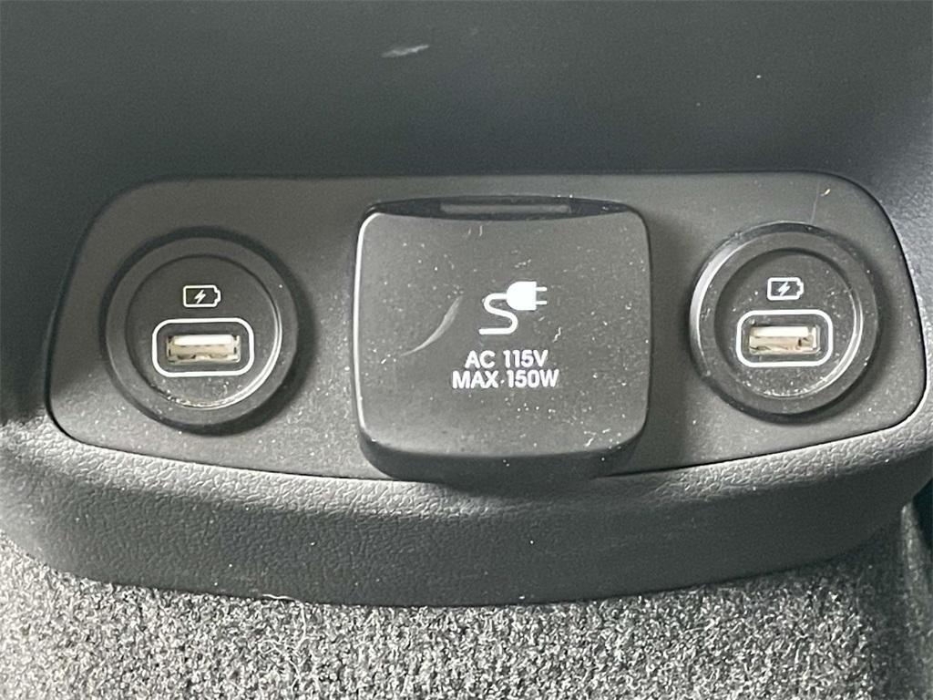 used 2022 Hyundai Santa Fe car, priced at $31,782