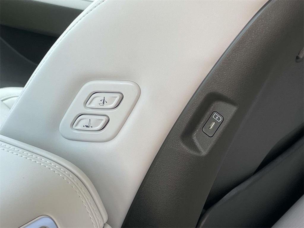 new 2025 Hyundai SANTA FE HEV car, priced at $47,317