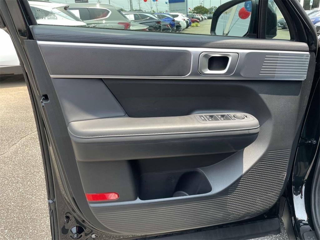 used 2025 Hyundai Santa Fe car, priced at $34,869