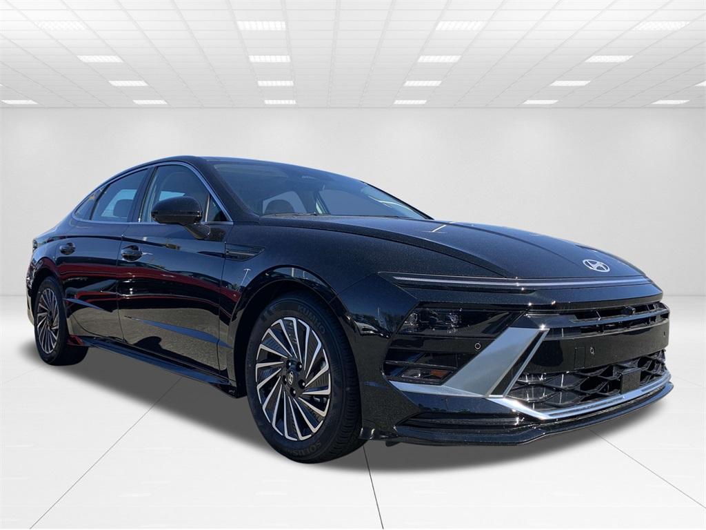 new 2025 Hyundai Sonata Hybrid car, priced at $38,840