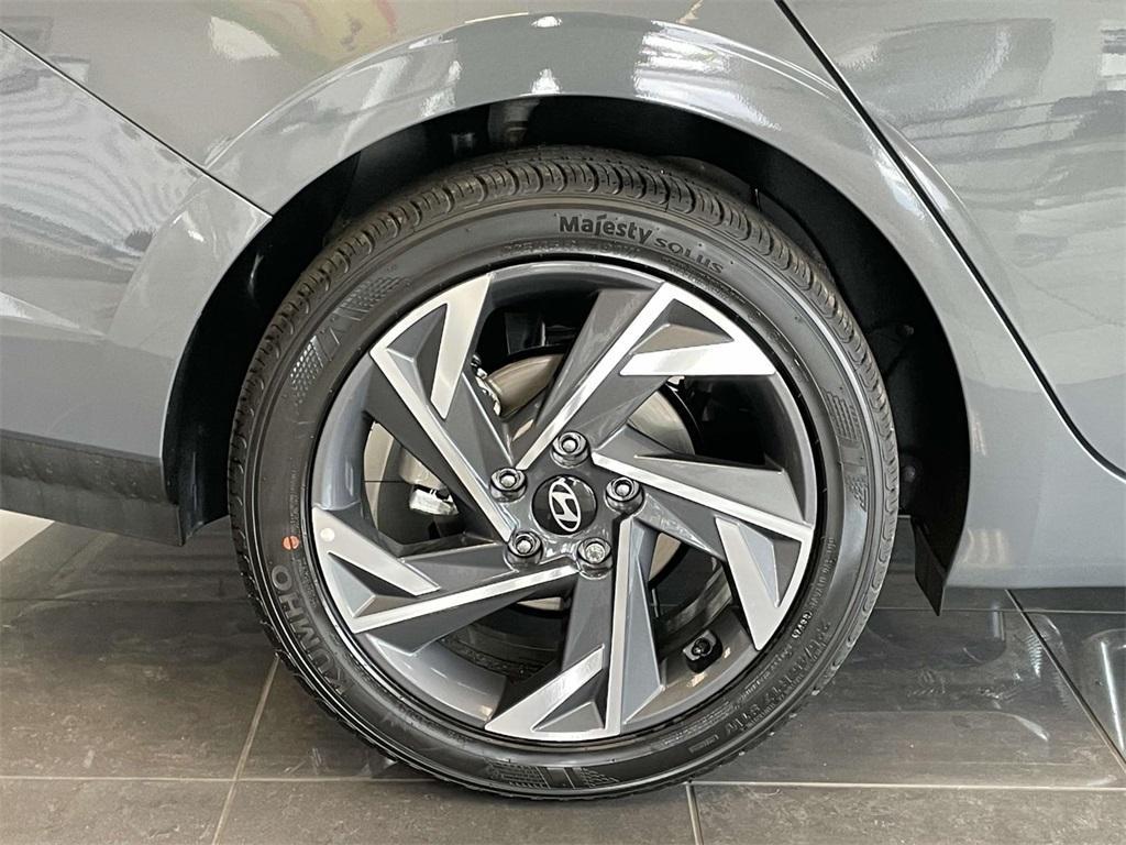 new 2025 Hyundai Elantra car, priced at $24,484