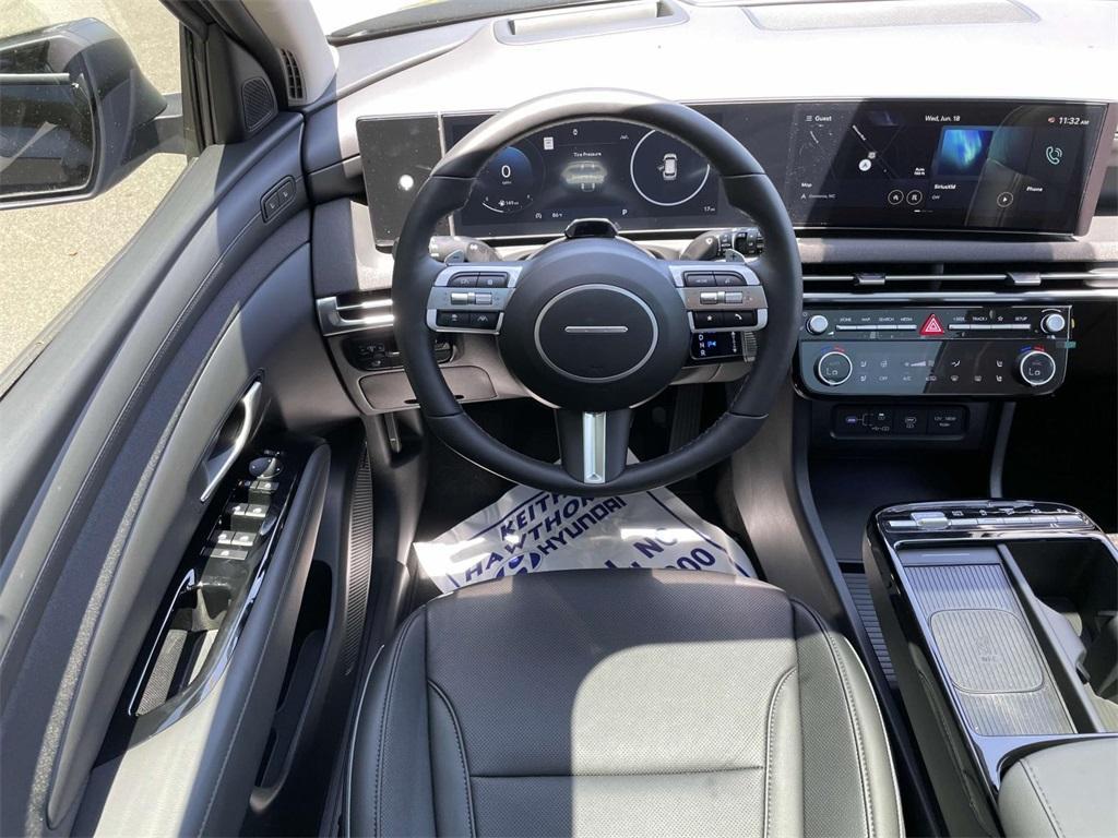 new 2025 Hyundai Tucson car, priced at $39,200