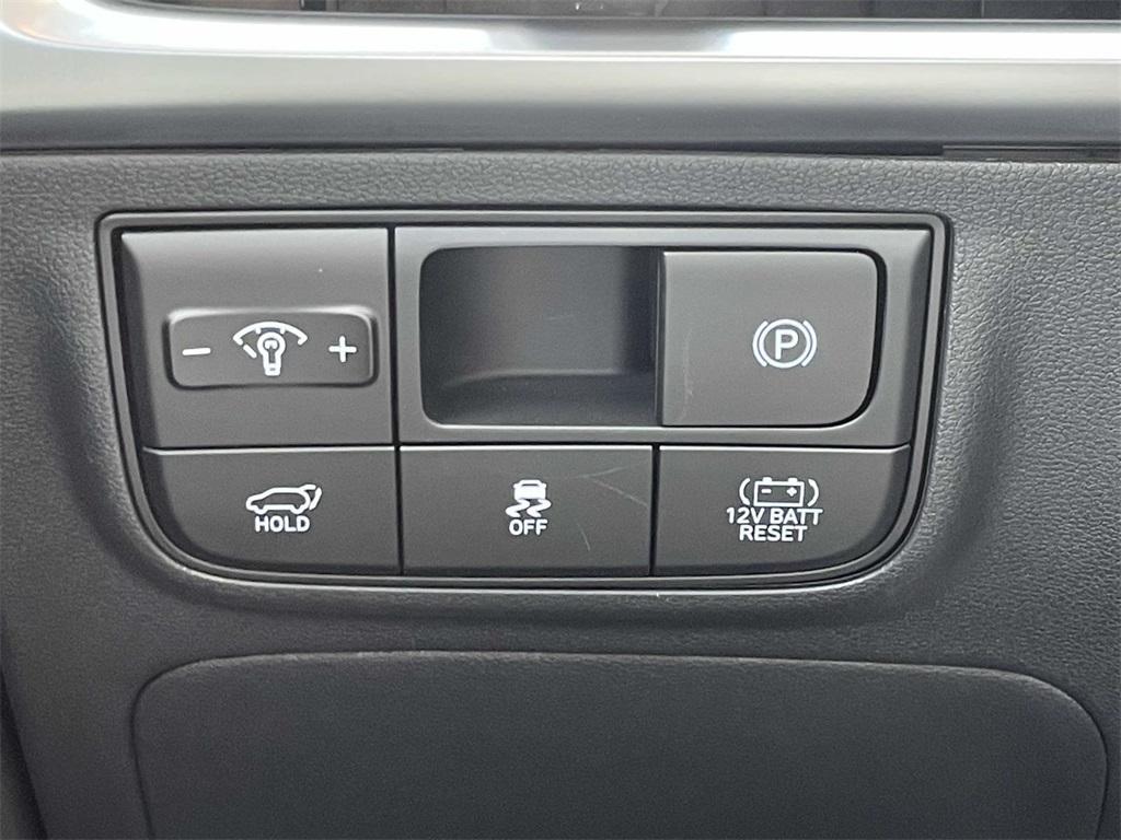 new 2025 Hyundai TUCSON Hybrid car, priced at $40,547