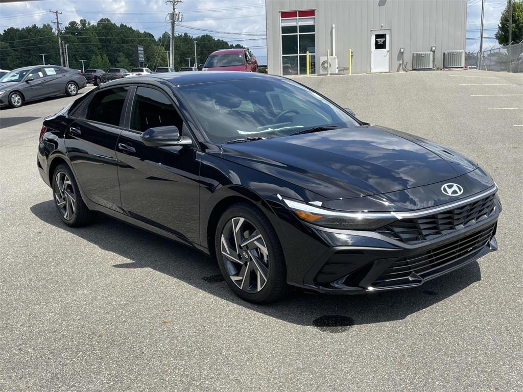 new 2025 Hyundai Elantra car, priced at $25,090