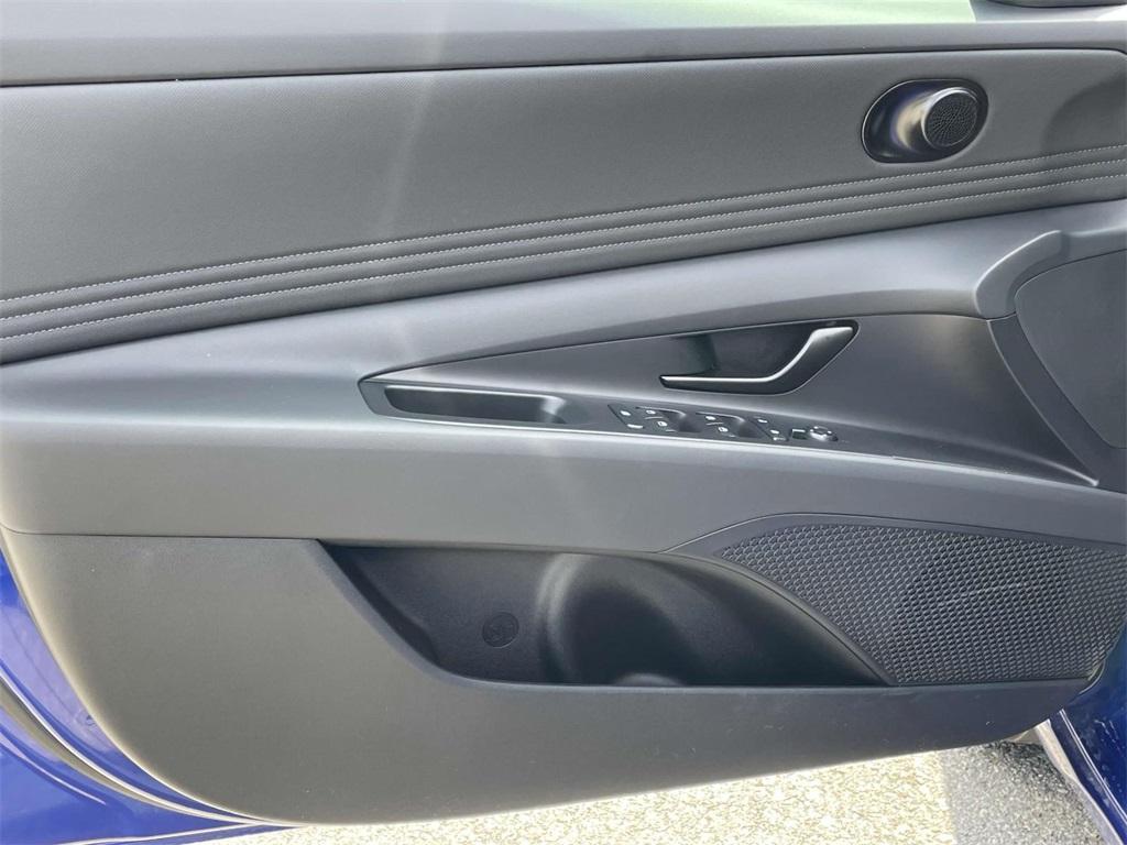 new 2025 Hyundai Elantra car, priced at $24,421